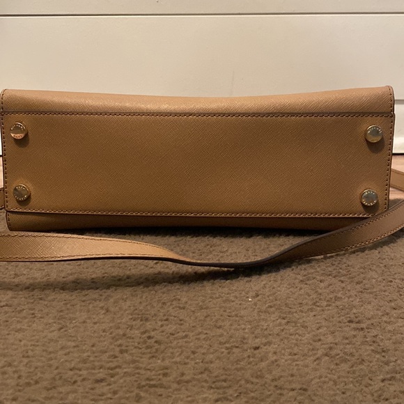 Michael Kors Hamilton Satchel - Picture 4 of 16